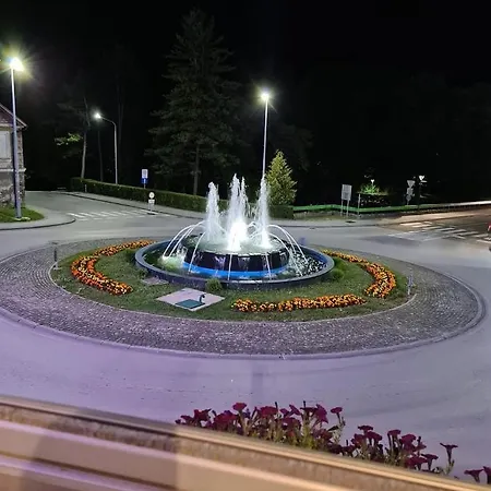 Amar Apartmani, Vikendica *