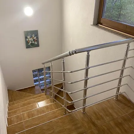 Holiday home Amar Apartmani, *