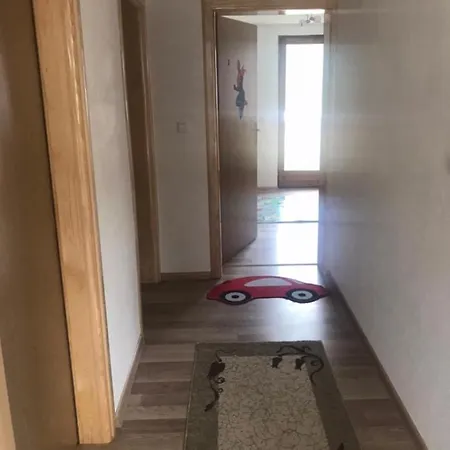 Amar Apartmani, * Jajce