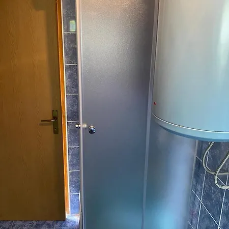 Amar Apartmani,