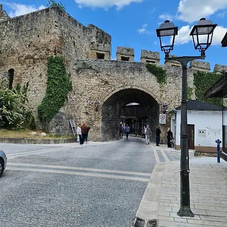 Amar Apartmani, Casa de Férias *