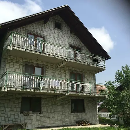 Amar Apartmani, * Jajce