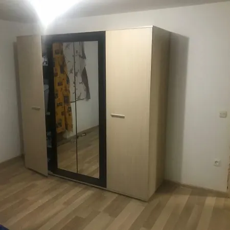 Holiday home Amar Apartmani, *