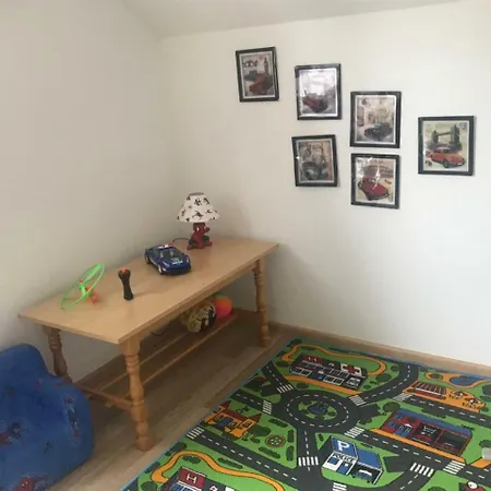 Amar Apartmani, Vikendica *
